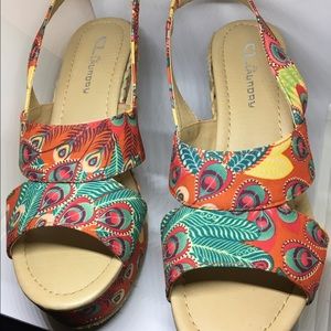 Chinese Laundry Peacock wedges, Sz. 7